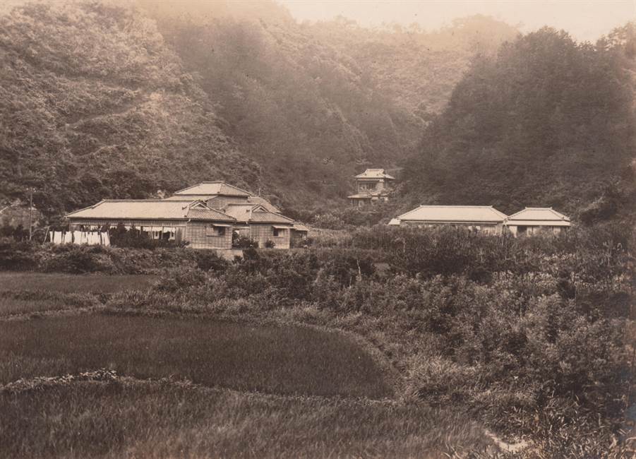 鵜原寮の全景