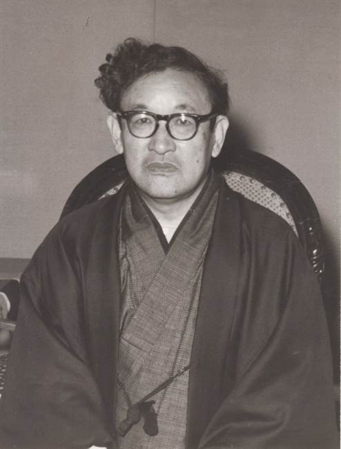 正田建次郎校長・学長