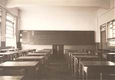 1950年代の高校中学教室