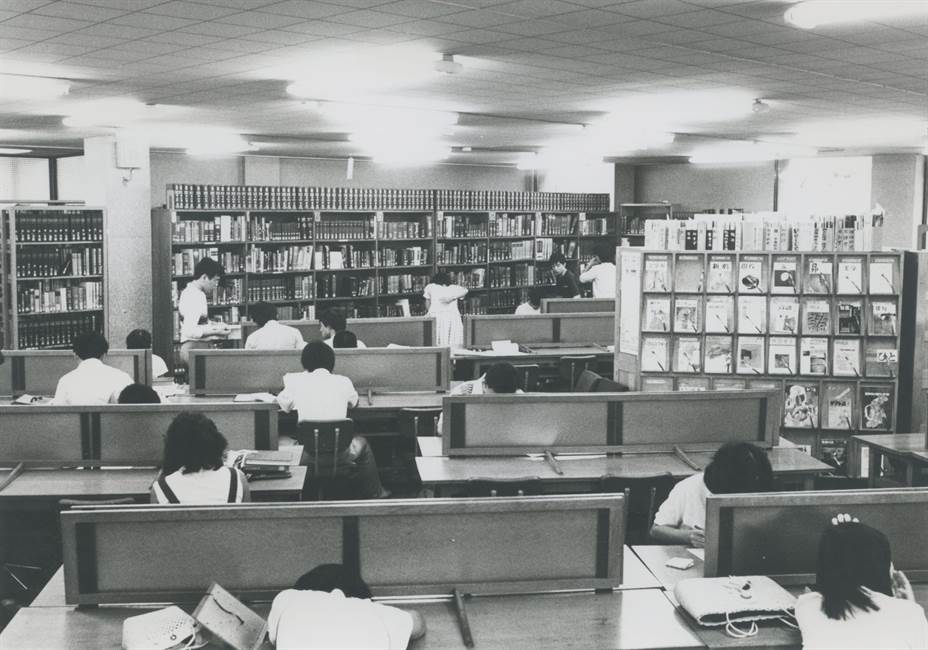 仮図書館閲覧室