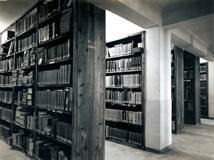 仮図書館と書庫