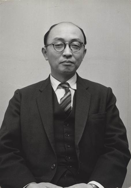 藤塚知義教授