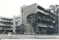 高中校舎の竣工と1970年ごろの武蔵