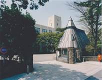 正門脇の守衛所